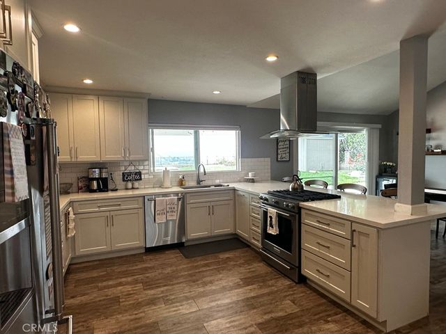 27436 Garza Drive, Saugus, CA 91350