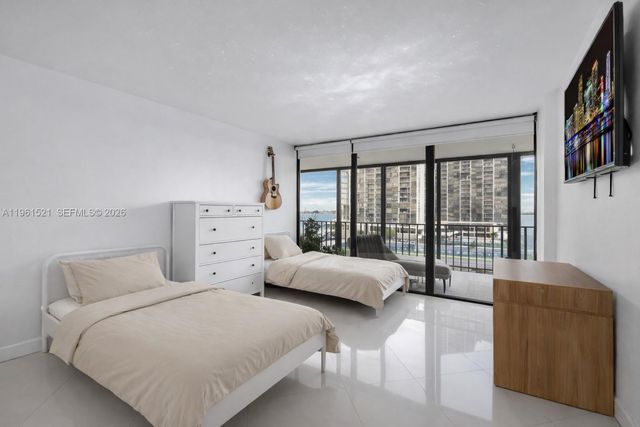 1925 Brickell Ave 606, Miami, FL 33129