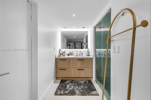 1925 Brickell Ave 606, Miami, FL 33129