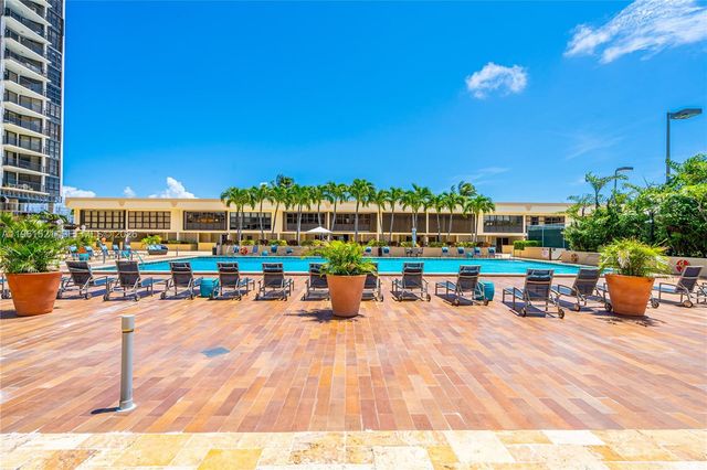 1925 Brickell Ave 606, Miami, FL 33129