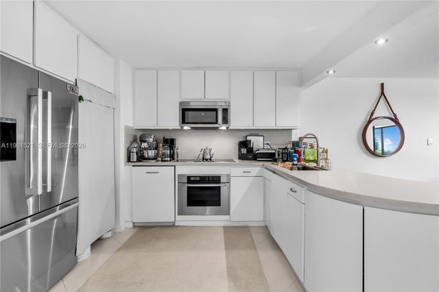 1925 Brickell Ave 606, Miami, FL 33129