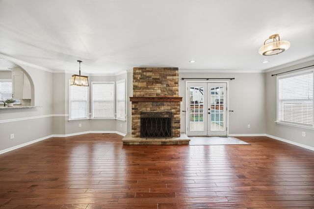 317 Lebeau Drive, Nicholasville, KY 40356