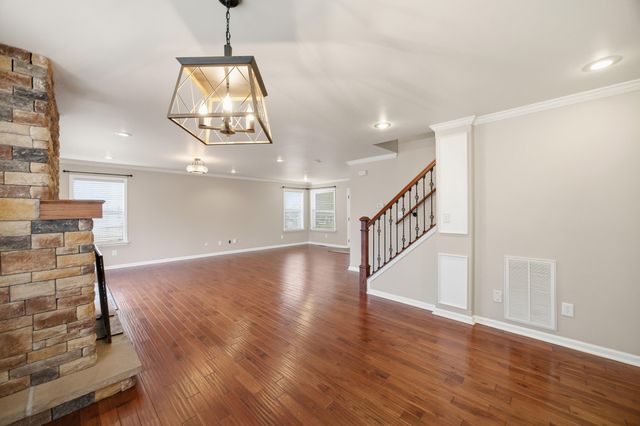 317 Lebeau Drive, Nicholasville, KY 40356