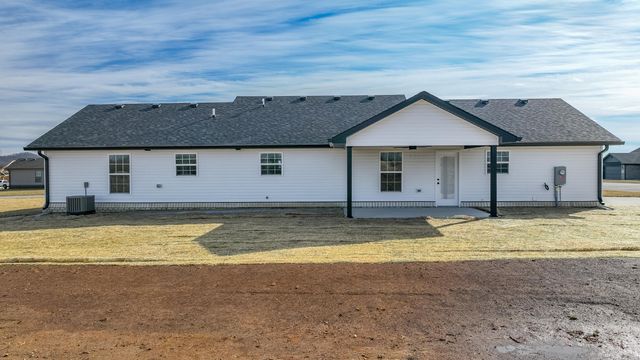 567 Middle Creek Way, Berea, KY 40403