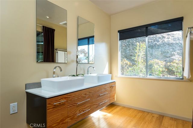 2770 Mira Vista Drive, Glendale, CA 91208