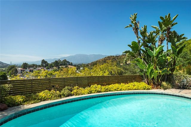 2770 Mira Vista Drive, Glendale, CA 91208