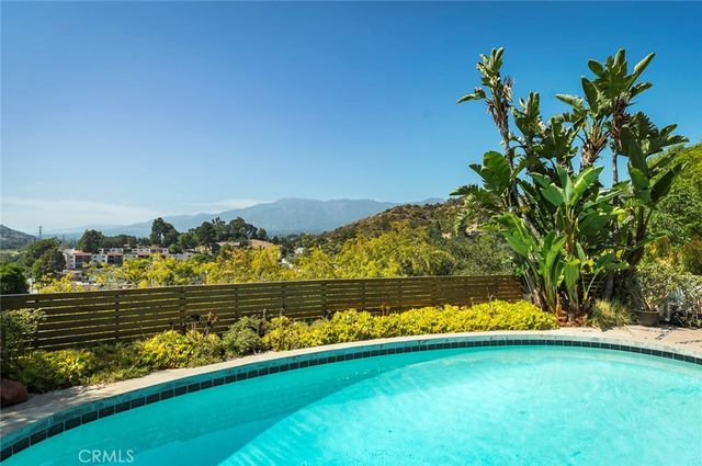 2770 Mira Vista Drive, Glendale, CA 91208