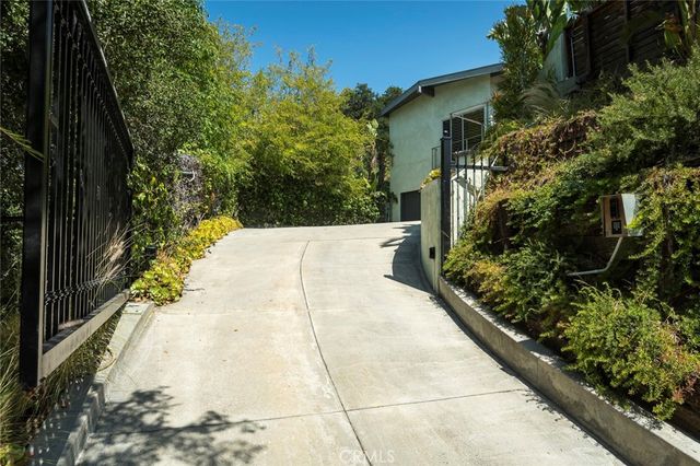 2770 Mira Vista Drive, Glendale, CA 91208