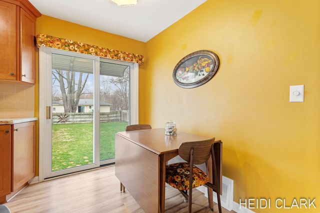 4337 Flamingo Avenue SW, Wyoming, MI 49509