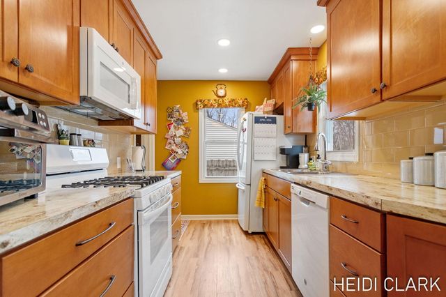 4337 Flamingo Avenue SW, Wyoming, MI 49509