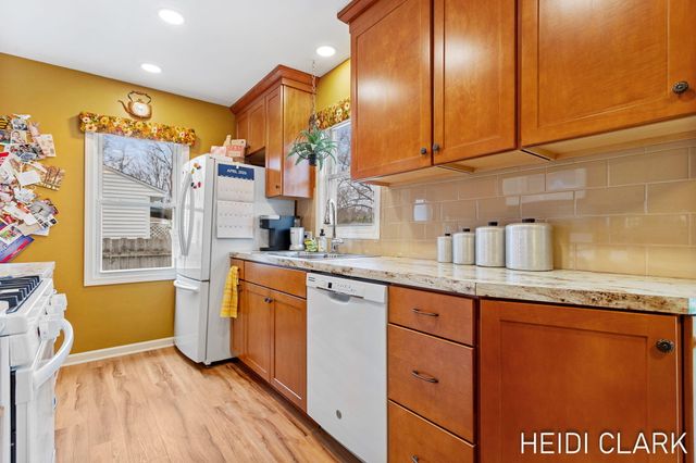 4337 Flamingo Avenue SW, Wyoming, MI 49509