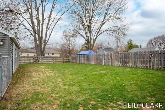 4337 Flamingo Avenue SW, Wyoming, MI 49509