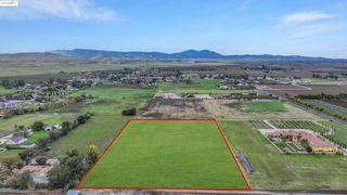 3590 Byer Rd, Byron, CA 94514