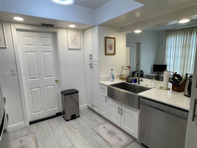 4909 NW 52nd Court, Tamarac, FL 33319