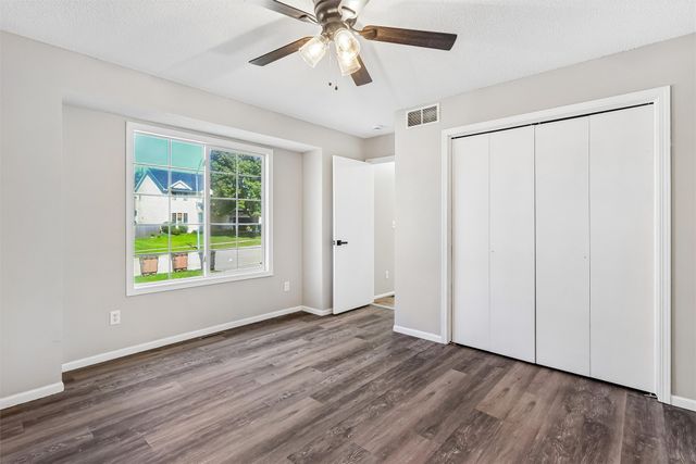 5028 Cherrywood Drive, West Des Moines, IA 50265