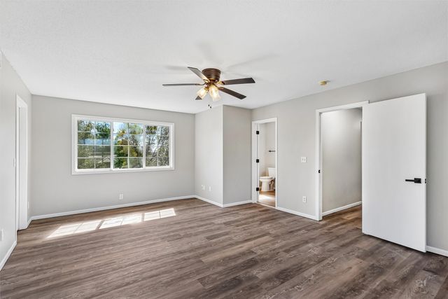 5028 Cherrywood Drive, West Des Moines, IA 50265