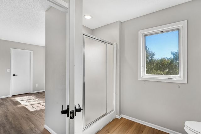 5028 Cherrywood Drive, West Des Moines, IA 50265