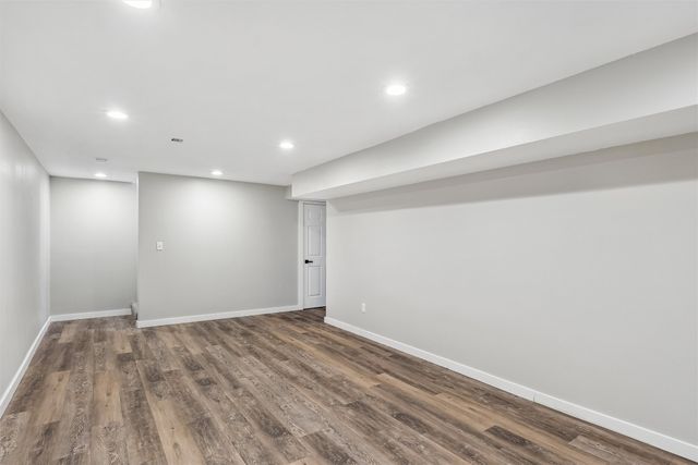 5028 Cherrywood Drive, West Des Moines, IA 50265