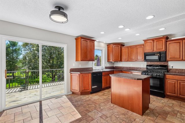 5028 Cherrywood Drive, West Des Moines, IA 50265