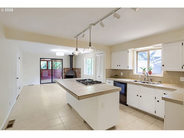4012 Se 32ND Ave, Portland, OR 97202