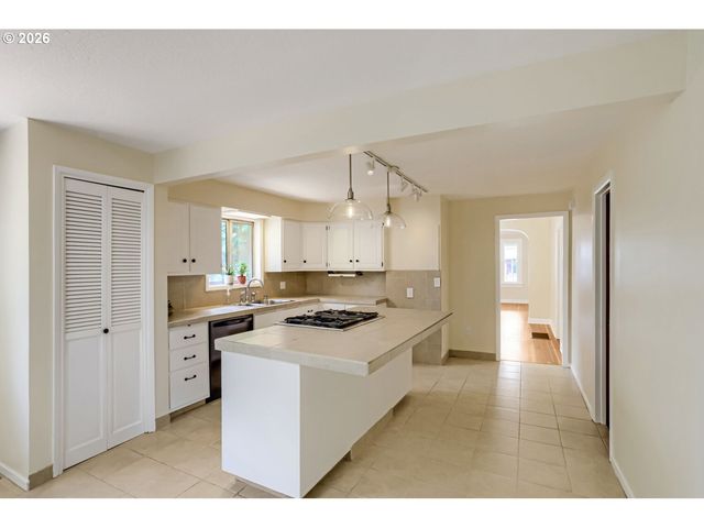 4012 Se 32ND Ave, Portland, OR 97202