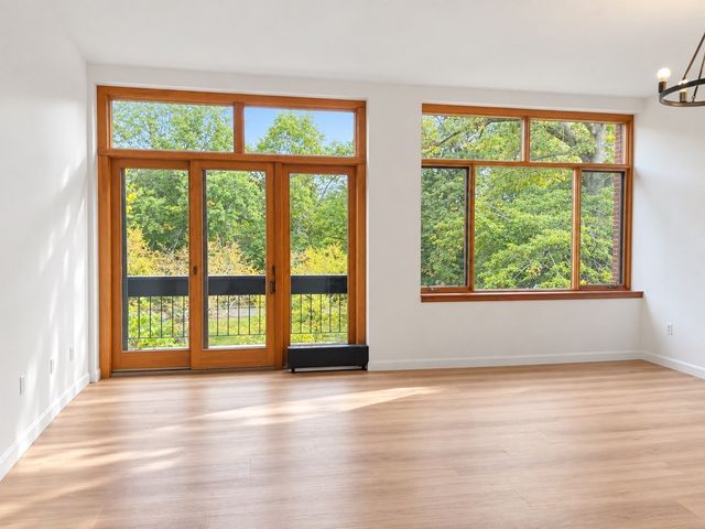 100 Keyes Rd 304, Concord, MA 01742