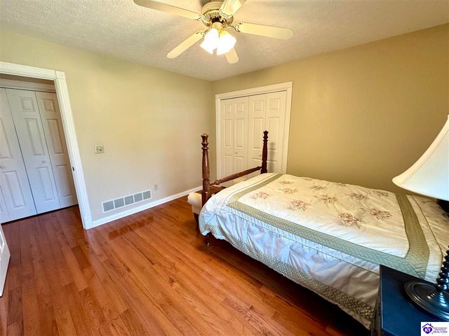 710 Freeman Lake Road, Elizabethtown, KY 42701