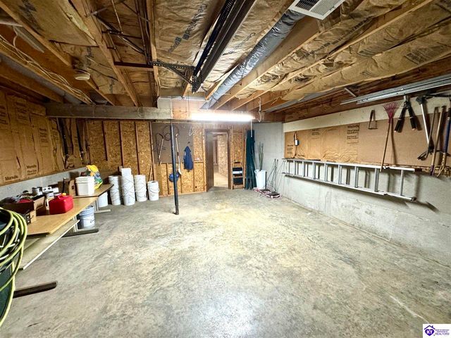 710 Freeman Lake Road, Elizabethtown, KY 42701