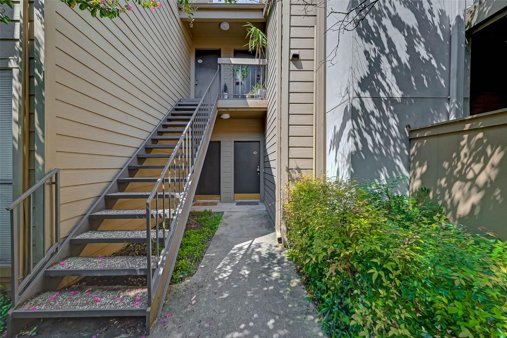 10049 Westpark Drive 135, Houston, TX 77042