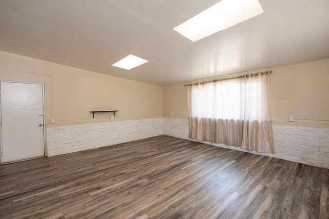 1121 Brookside Rd, Stockton, CA 95207