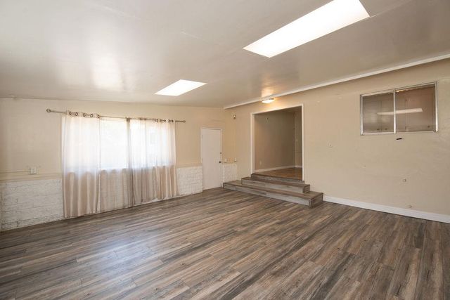 1121 Brookside Rd, Stockton, CA 95207