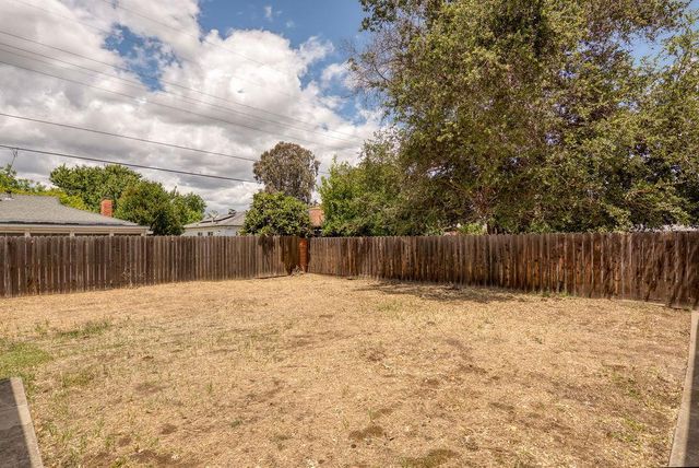 1121 Brookside Rd, Stockton, CA 95207