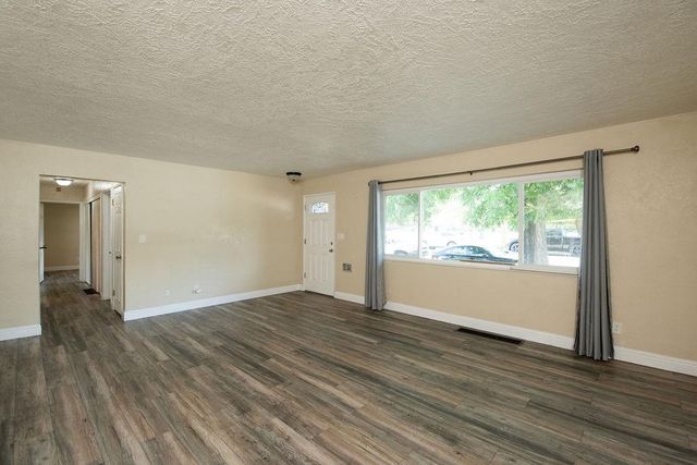 1121 Brookside Rd, Stockton, CA 95207