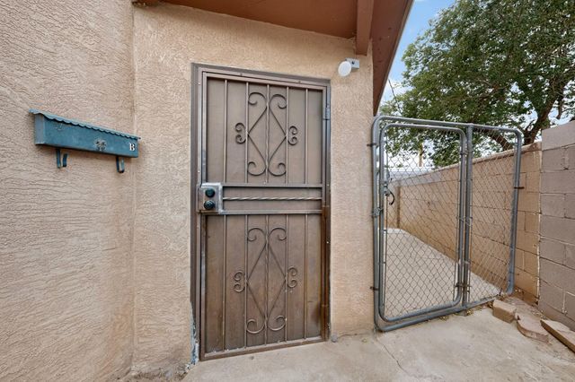 615 Quincy Street NE A & B, Albuquerque, NM 87110