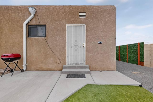 615 Quincy Street NE A & B, Albuquerque, NM 87110
