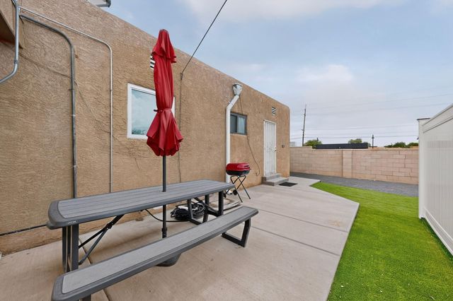 615 Quincy Street NE A & B, Albuquerque, NM 87110