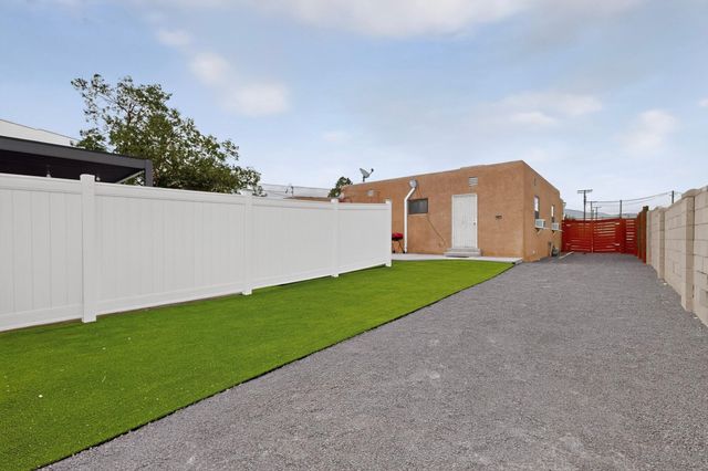 615 Quincy Street NE A & B, Albuquerque, NM 87110