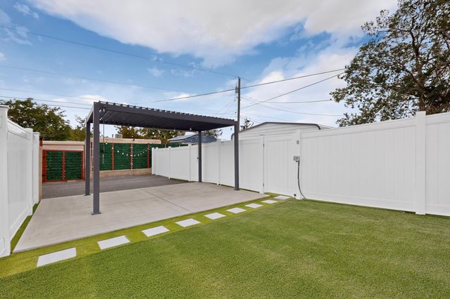 615 Quincy Street NE A & B, Albuquerque, NM 87110