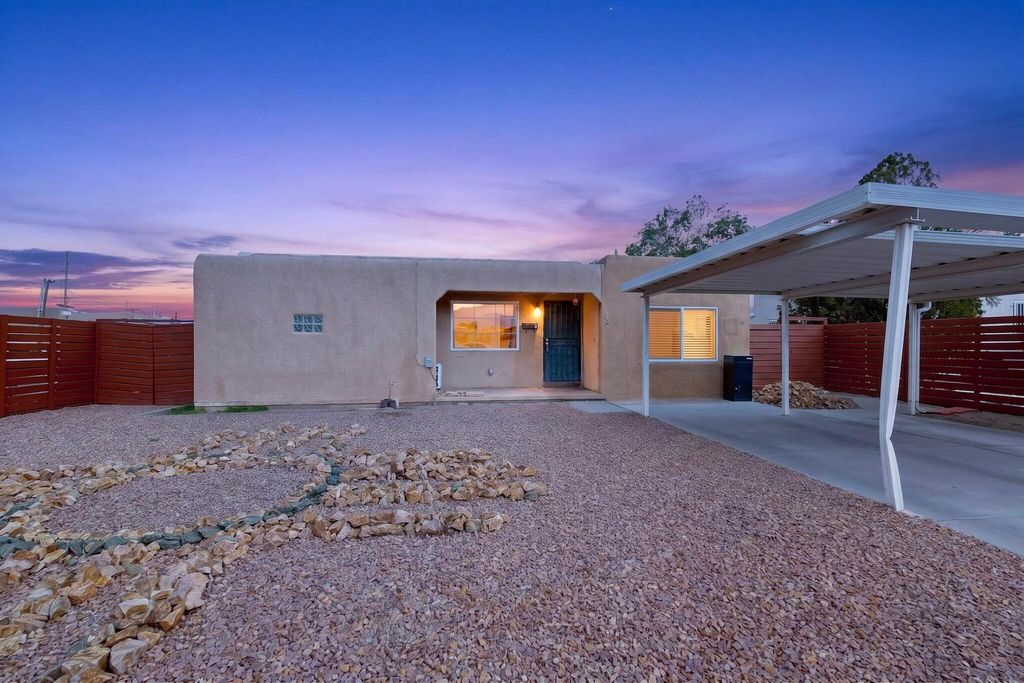 615 Quincy Street NE A & B, Albuquerque, NM 87110