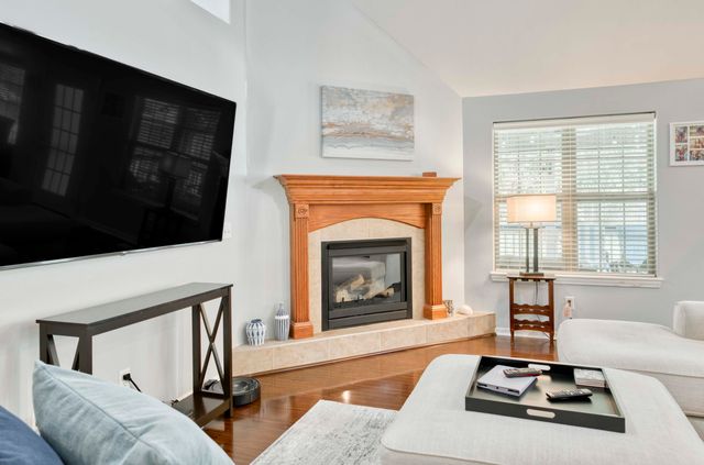 5685 S Fox Hollow Avenue, Springfield, MO 65810