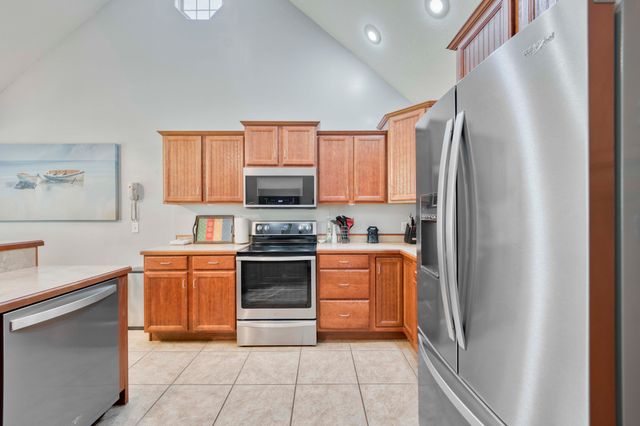 5685 S Fox Hollow Avenue, Springfield, MO 65810