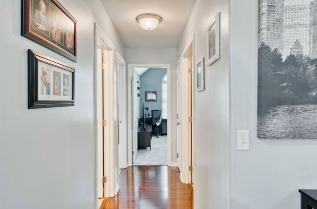 5685 S Fox Hollow Avenue, Springfield, MO 65810