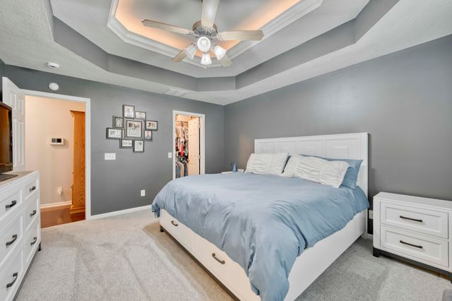 5685 S Fox Hollow Avenue, Springfield, MO 65810