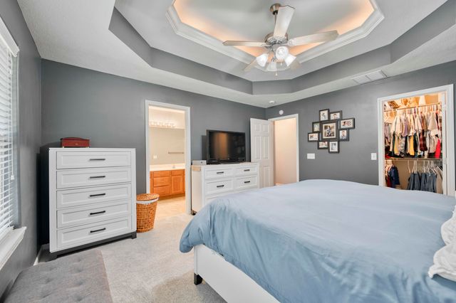 5685 S Fox Hollow Avenue, Springfield, MO 65810