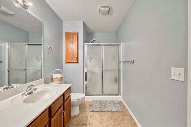 5685 S Fox Hollow Avenue, Springfield, MO 65810