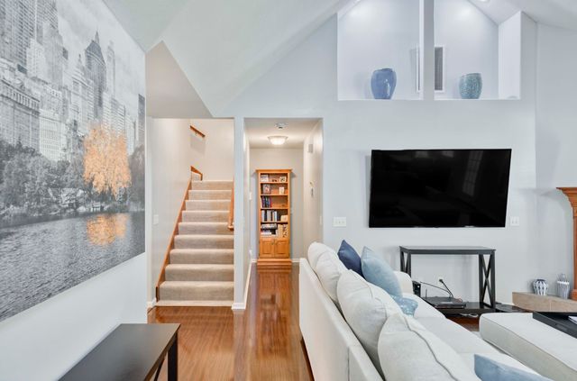 5685 S Fox Hollow Avenue, Springfield, MO 65810