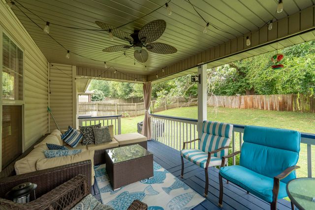 5685 S Fox Hollow Avenue, Springfield, MO 65810