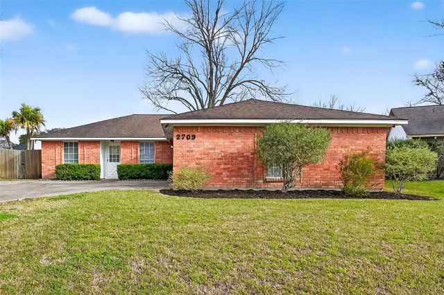 2709 Lee Circle, Rosenberg, TX 77471
