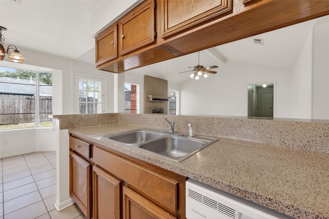 2709 Lee Circle, Rosenberg, TX 77471