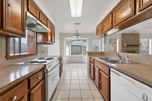 2709 Lee Circle, Rosenberg, TX 77471